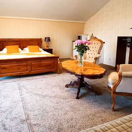 B&B Hotel Elselina Схидам Экстерьер фото